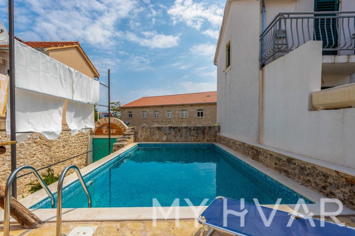 House For sale - Splitsko-dalmatinska Stari Grad - foto 2/31