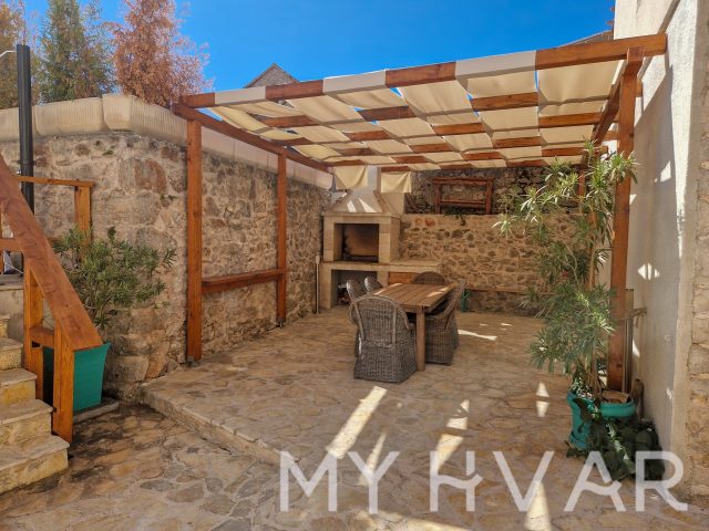 House For sale - Splitsko-dalmatinska Stari Grad - foto 3/31