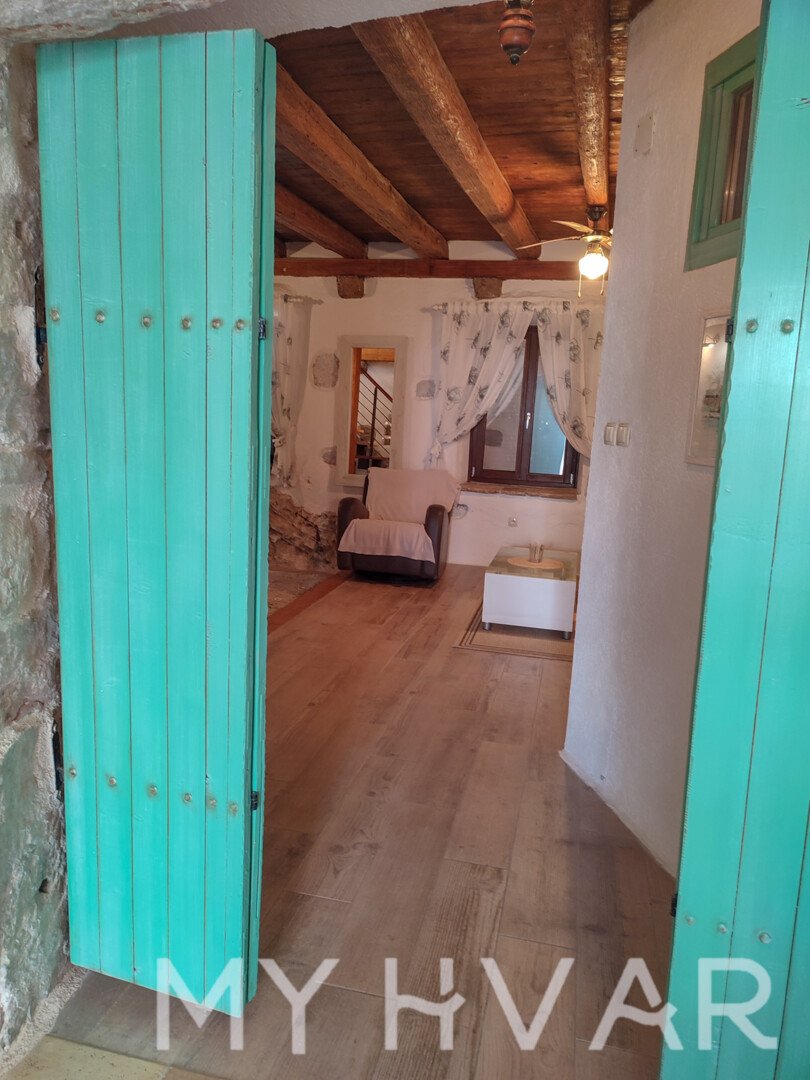 House For sale - SPLITSKO-DALMATINSKA STARI GRAD