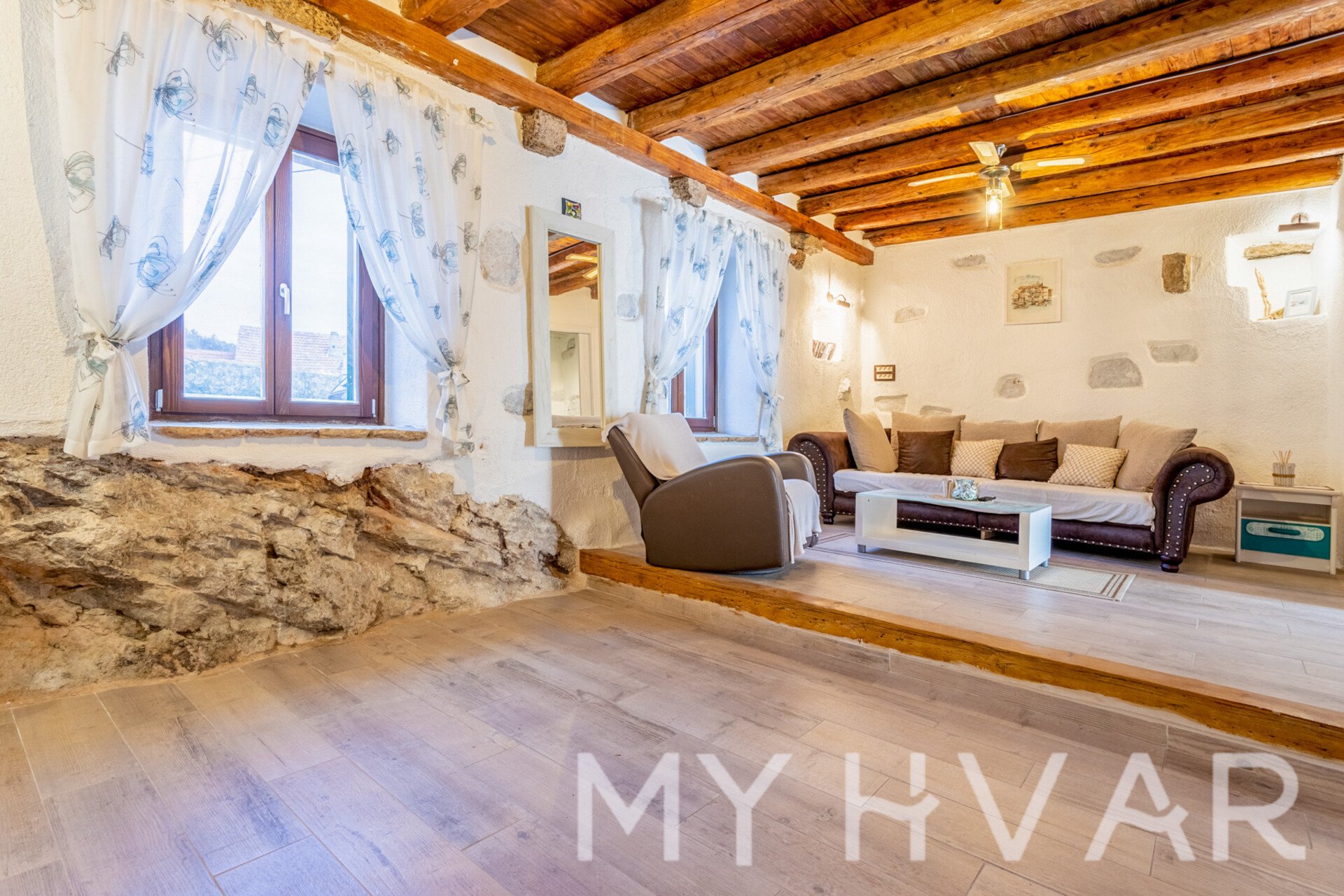 House For sale - SPLITSKO-DALMATINSKA STARI GRAD