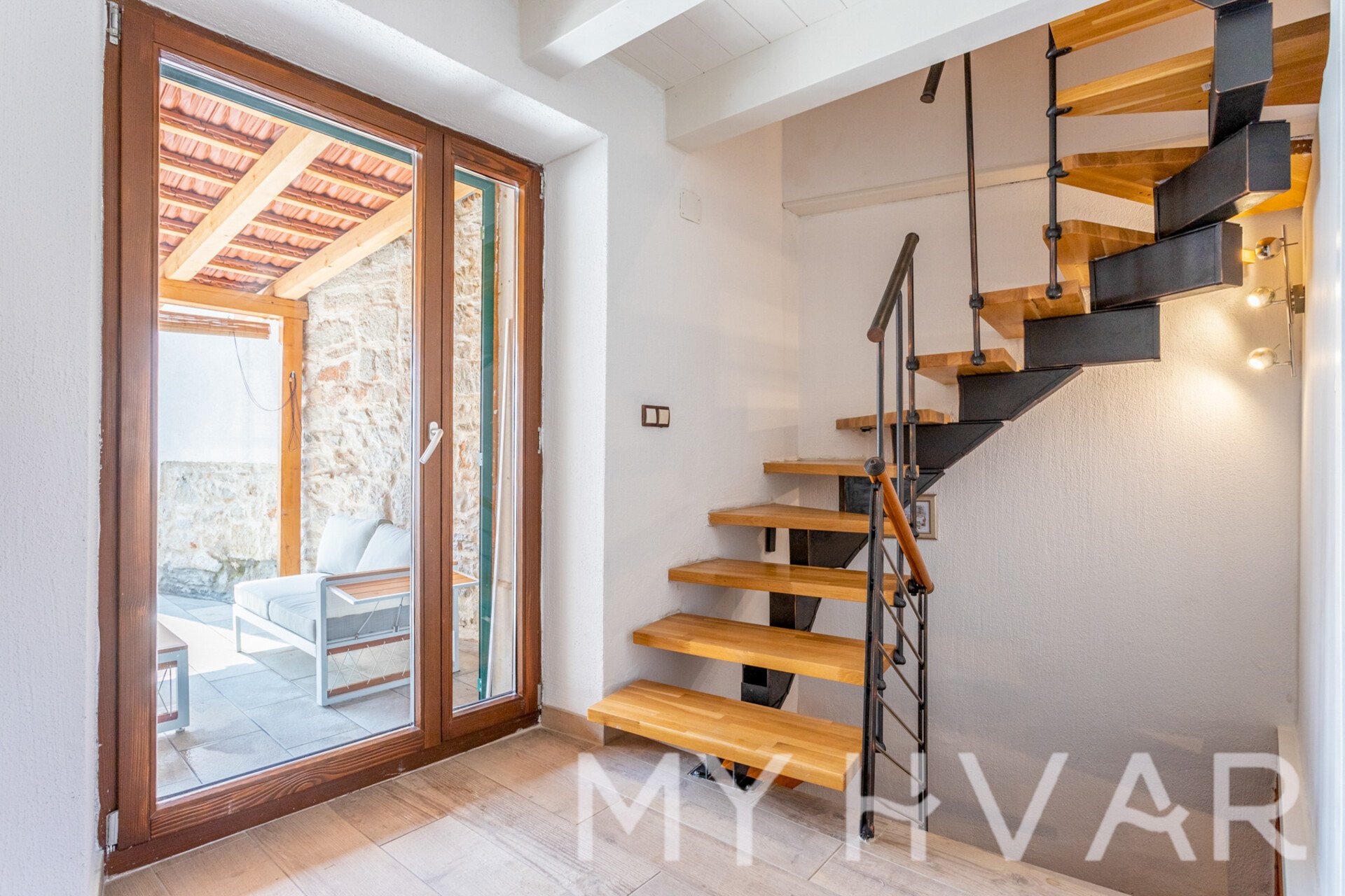 House For sale - SPLITSKO-DALMATINSKA STARI GRAD