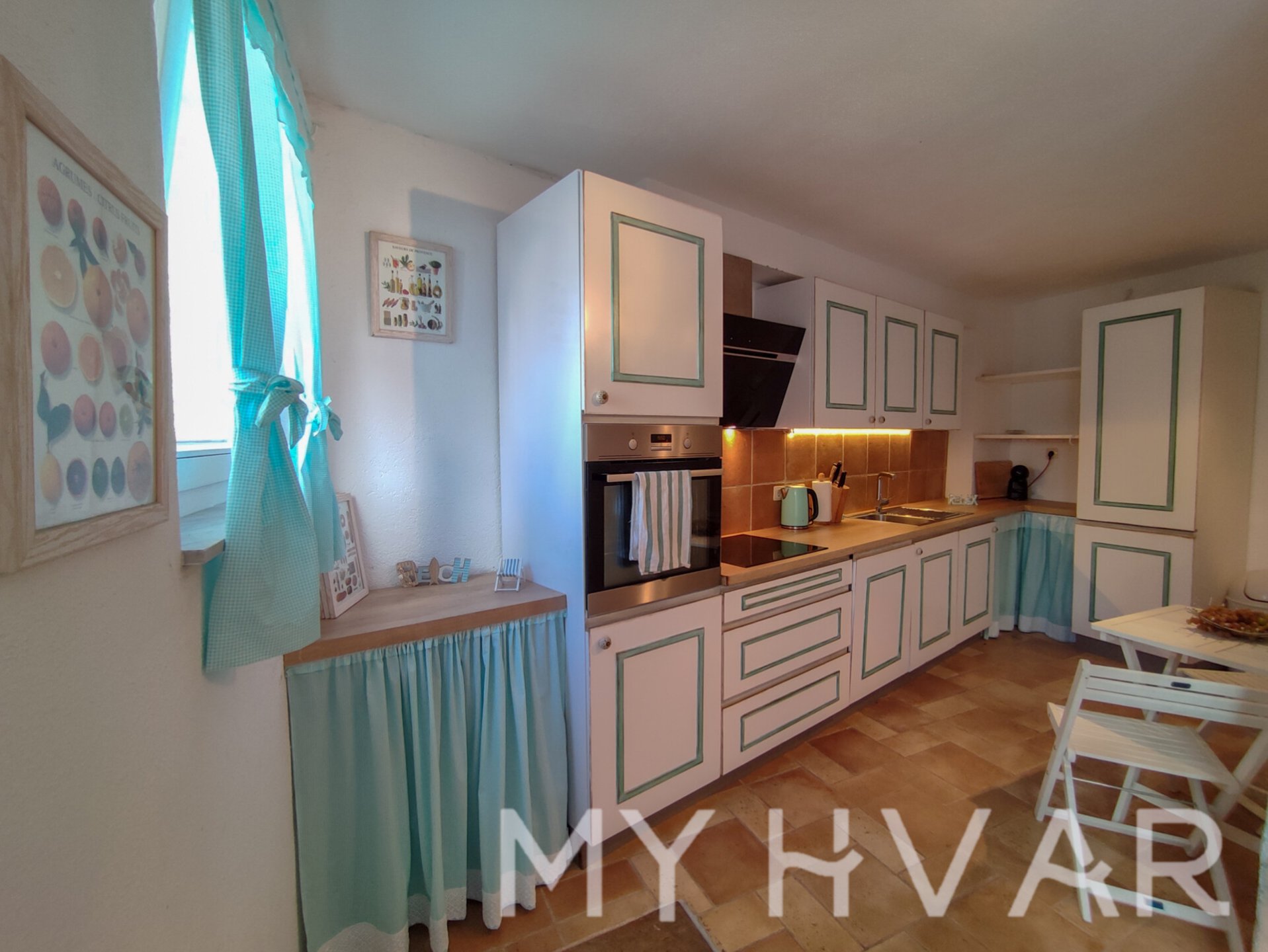 House For sale - SPLITSKO-DALMATINSKA STARI GRAD