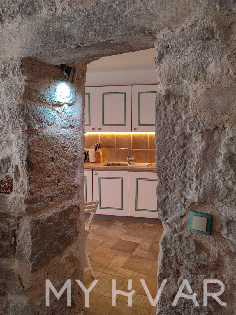 House For sale - SPLITSKO-DALMATINSKA STARI GRAD