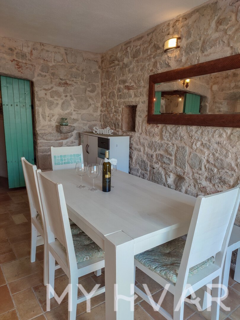 House For sale - SPLITSKO-DALMATINSKA STARI GRAD