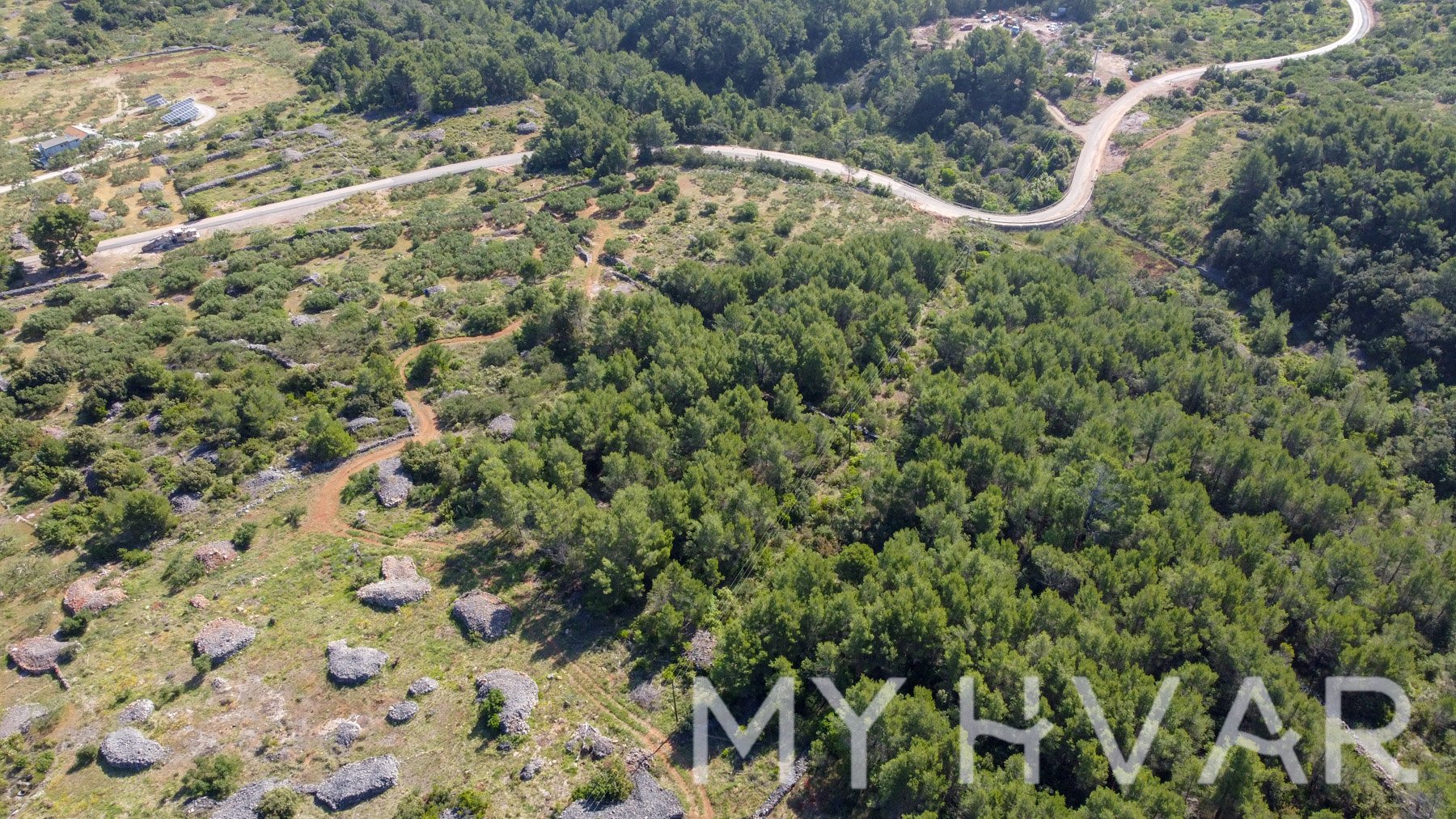 Land For sale - SPLITSKO-DALMATINSKA Jelsa