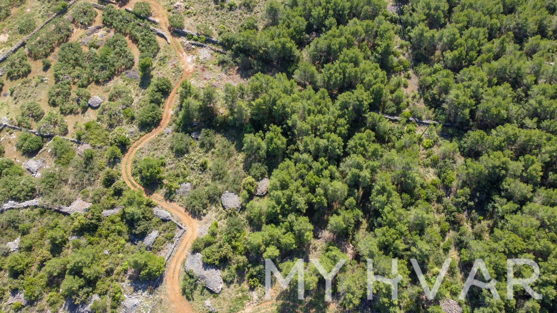 Land For sale - SPLITSKO-DALMATINSKA Jelsa