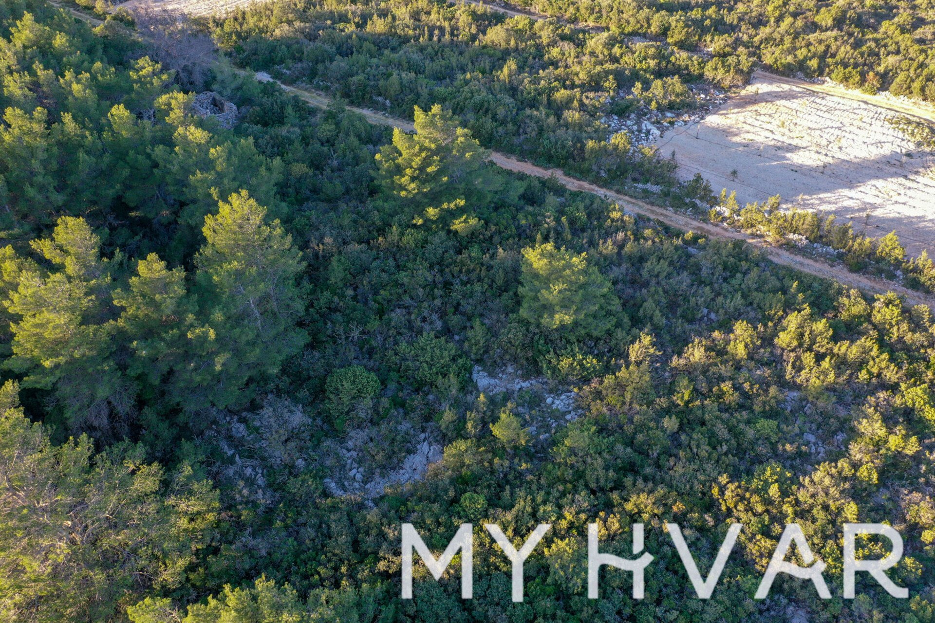 Land For sale - SPLITSKO-DALMATINSKA STARI GRAD