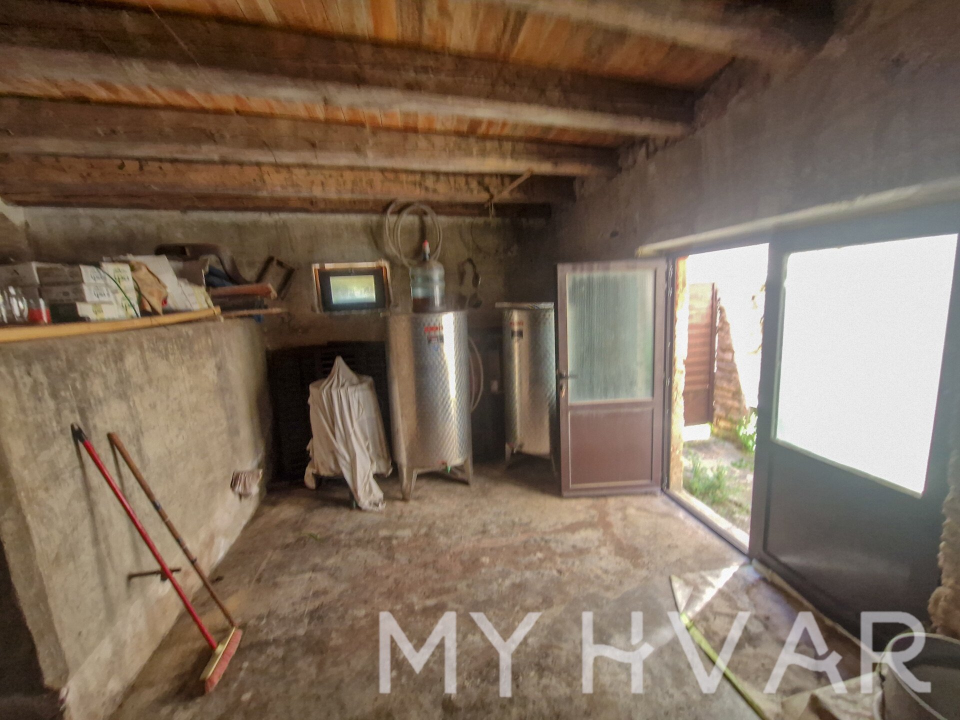 Dom Na predaj - SPLITSKO-DALMATINSKA Jelsa