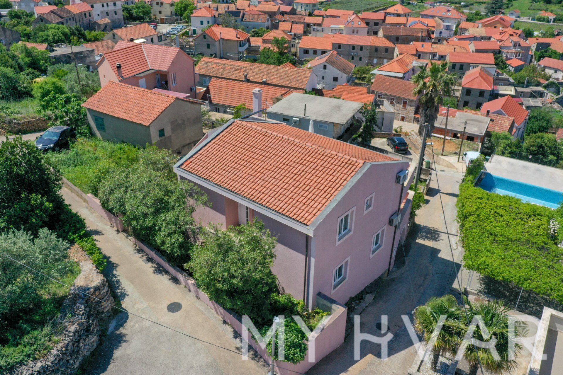 Dom Na predaj - SPLITSKO-DALMATINSKA Jelsa