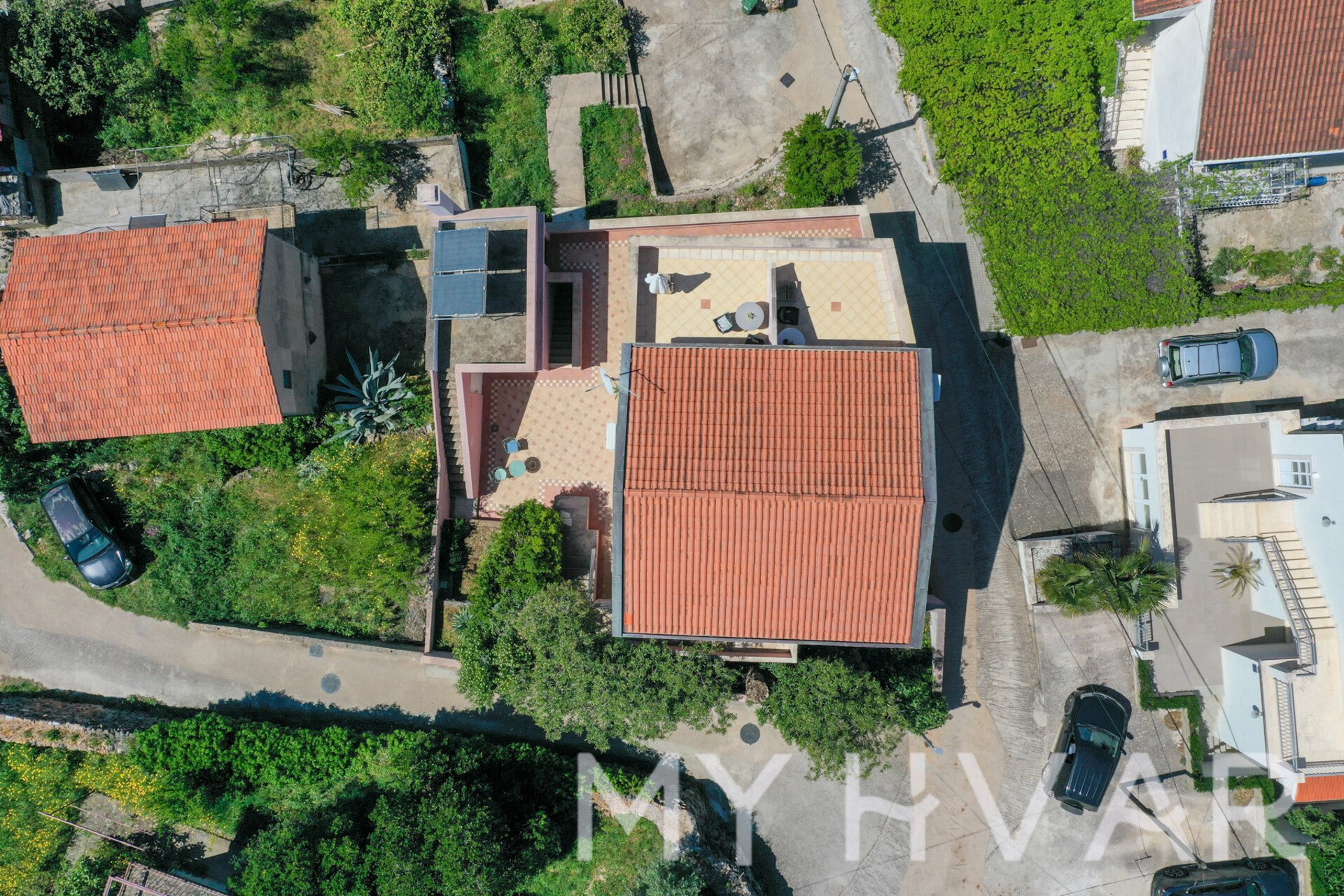 Dom Na predaj - SPLITSKO-DALMATINSKA Jelsa