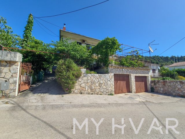 Dům na prodej 240 m² – Jelsa