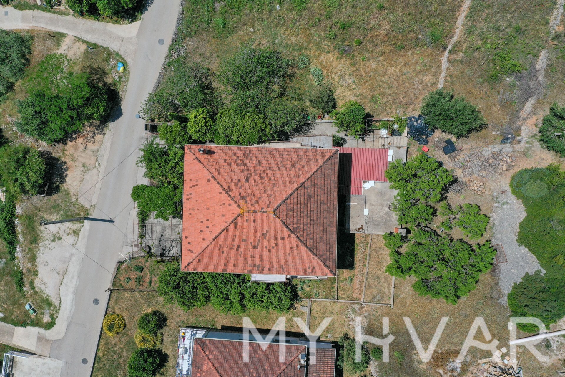 Dom Na predaj - SPLITSKO-DALMATINSKA Jelsa
