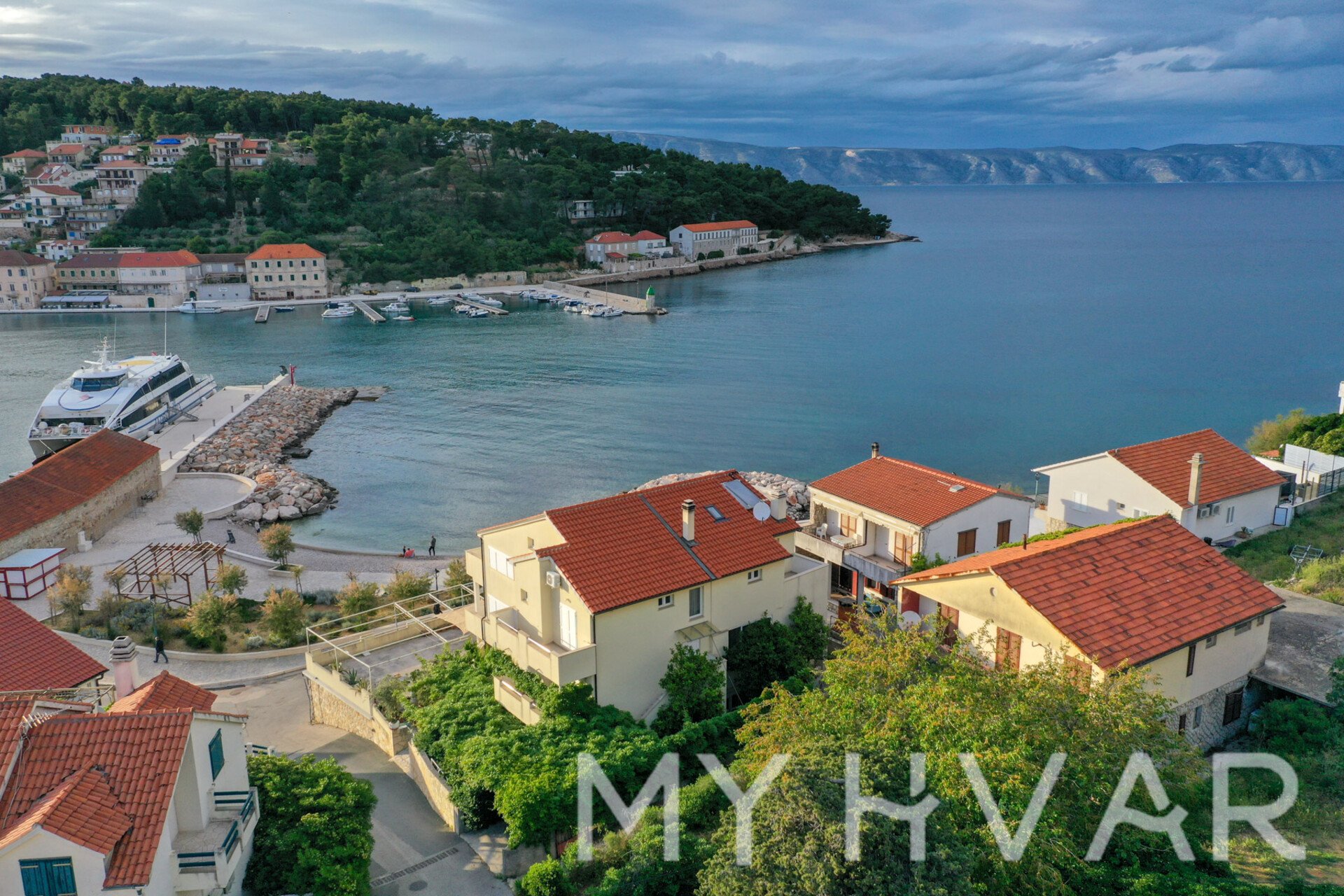 Dom Na predaj - Splitsko-dalmatinska Jelsa - foto 1/12