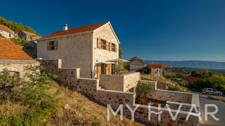 Dom na predaj 180 m² – Pitve