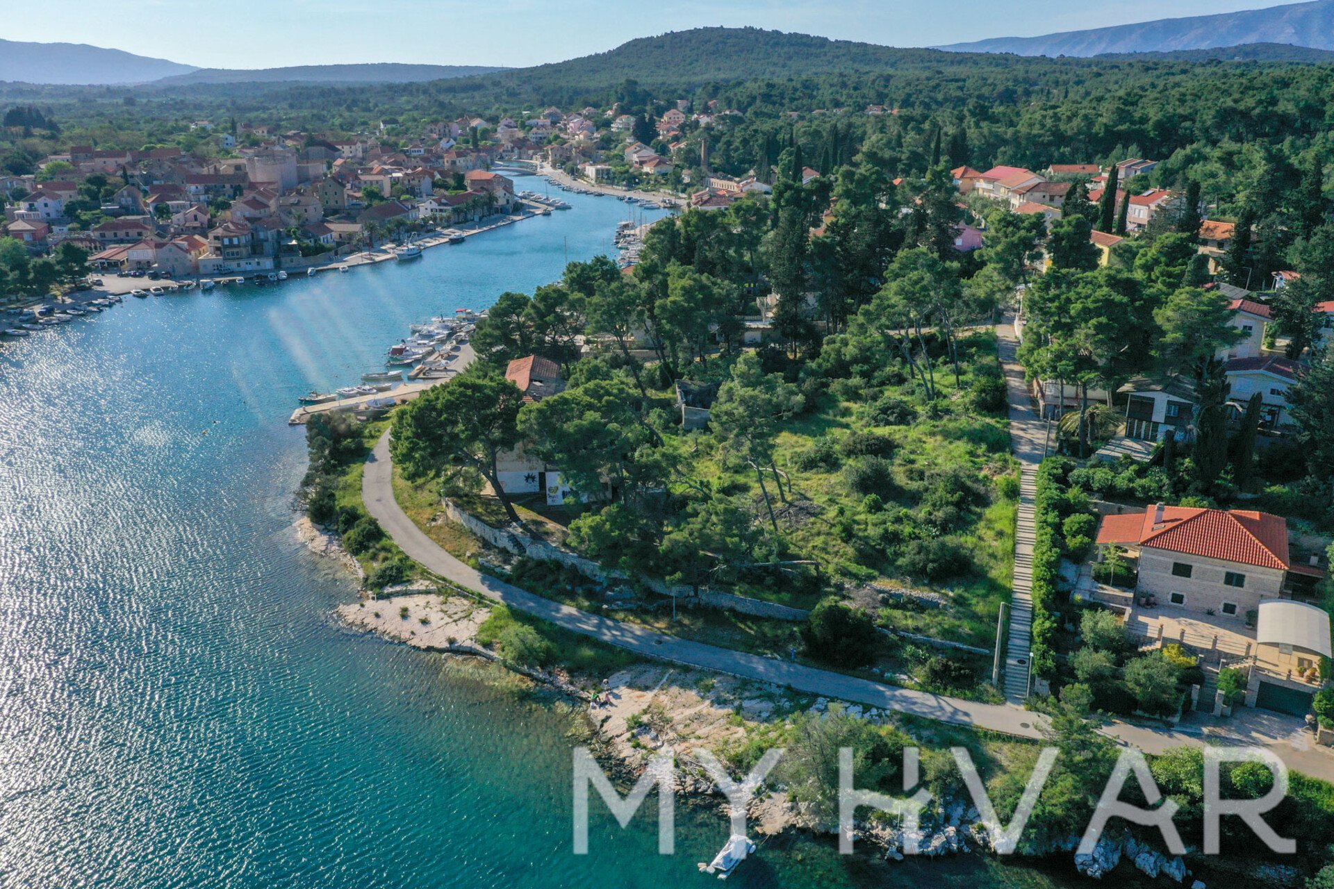 House For sale - SPLITSKO-DALMATINSKA Jelsa