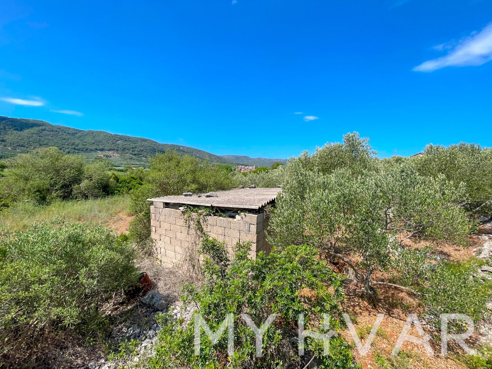 Land For sale - SPLITSKO-DALMATINSKA STARI GRAD