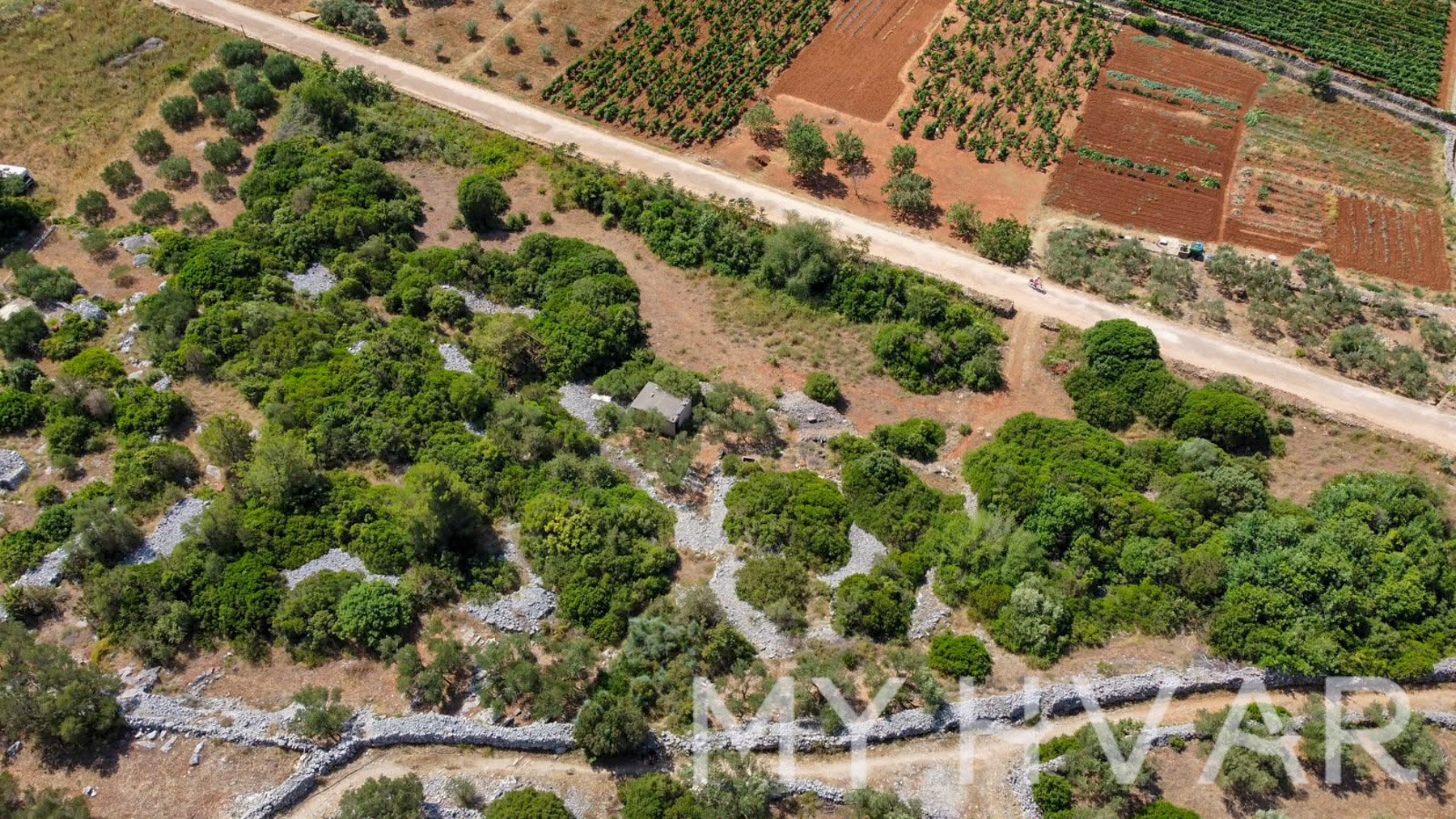 Land For sale - SPLITSKO-DALMATINSKA STARI GRAD