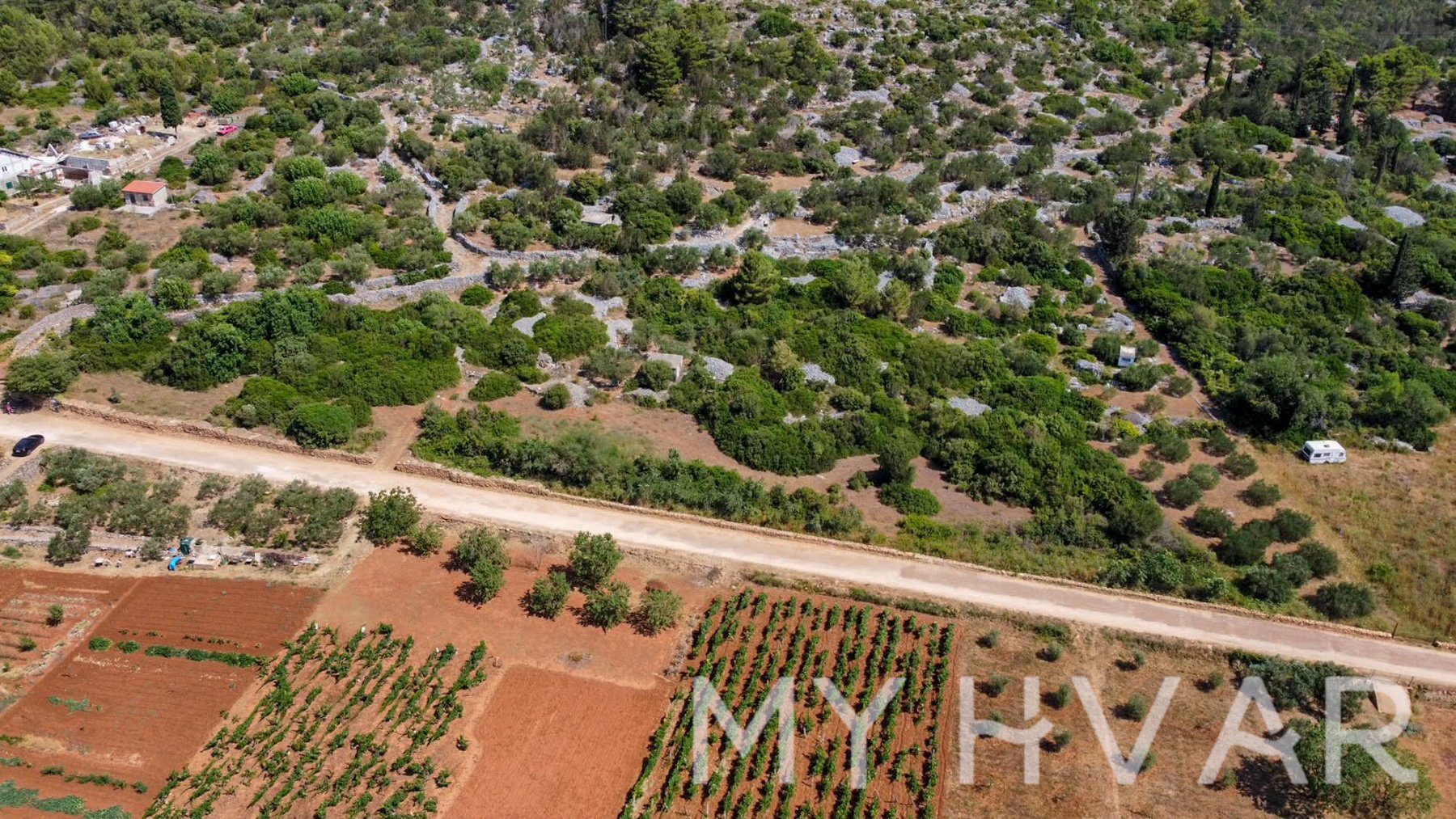 Land For sale - SPLITSKO-DALMATINSKA STARI GRAD