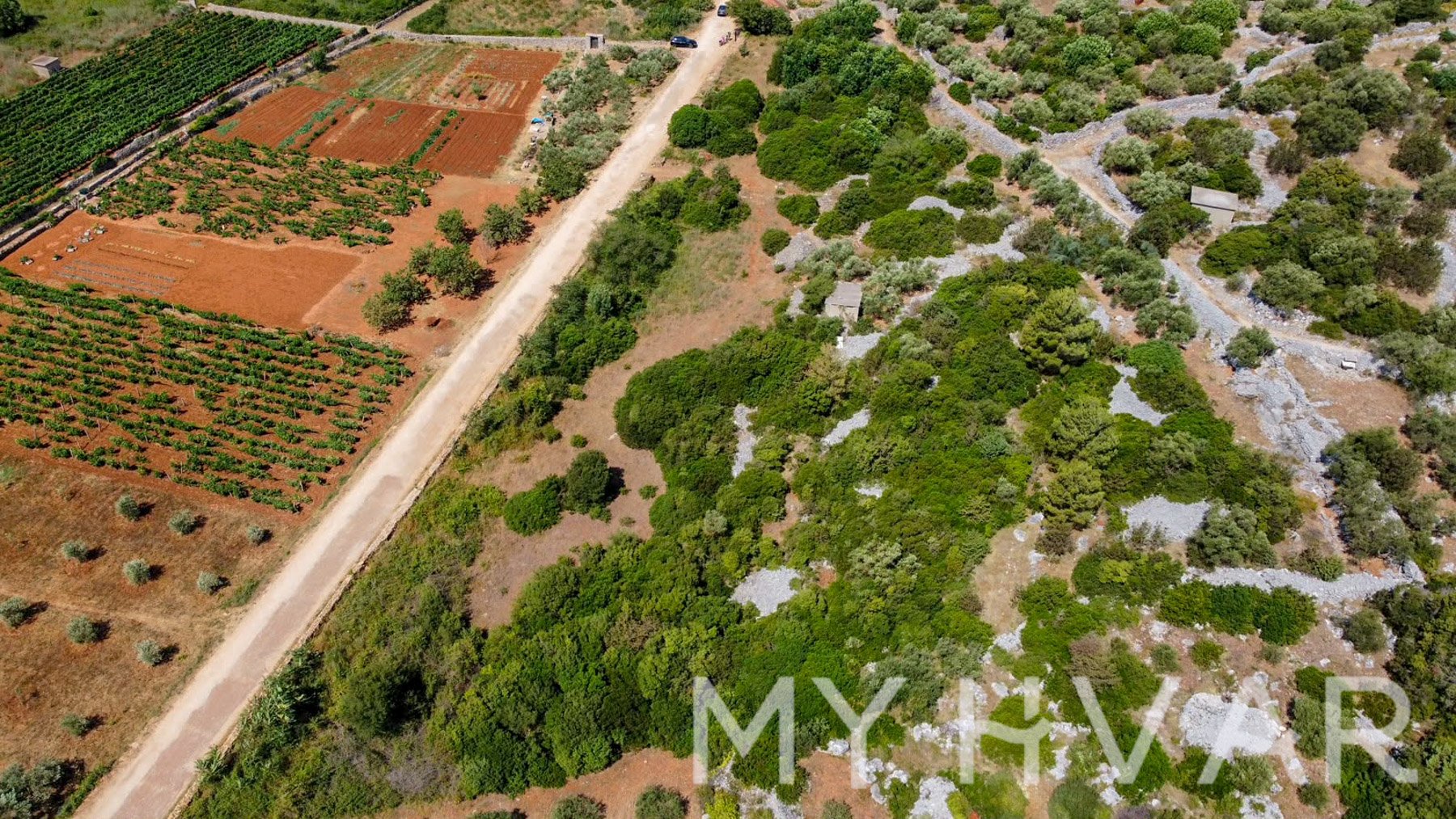 Land For sale - SPLITSKO-DALMATINSKA STARI GRAD