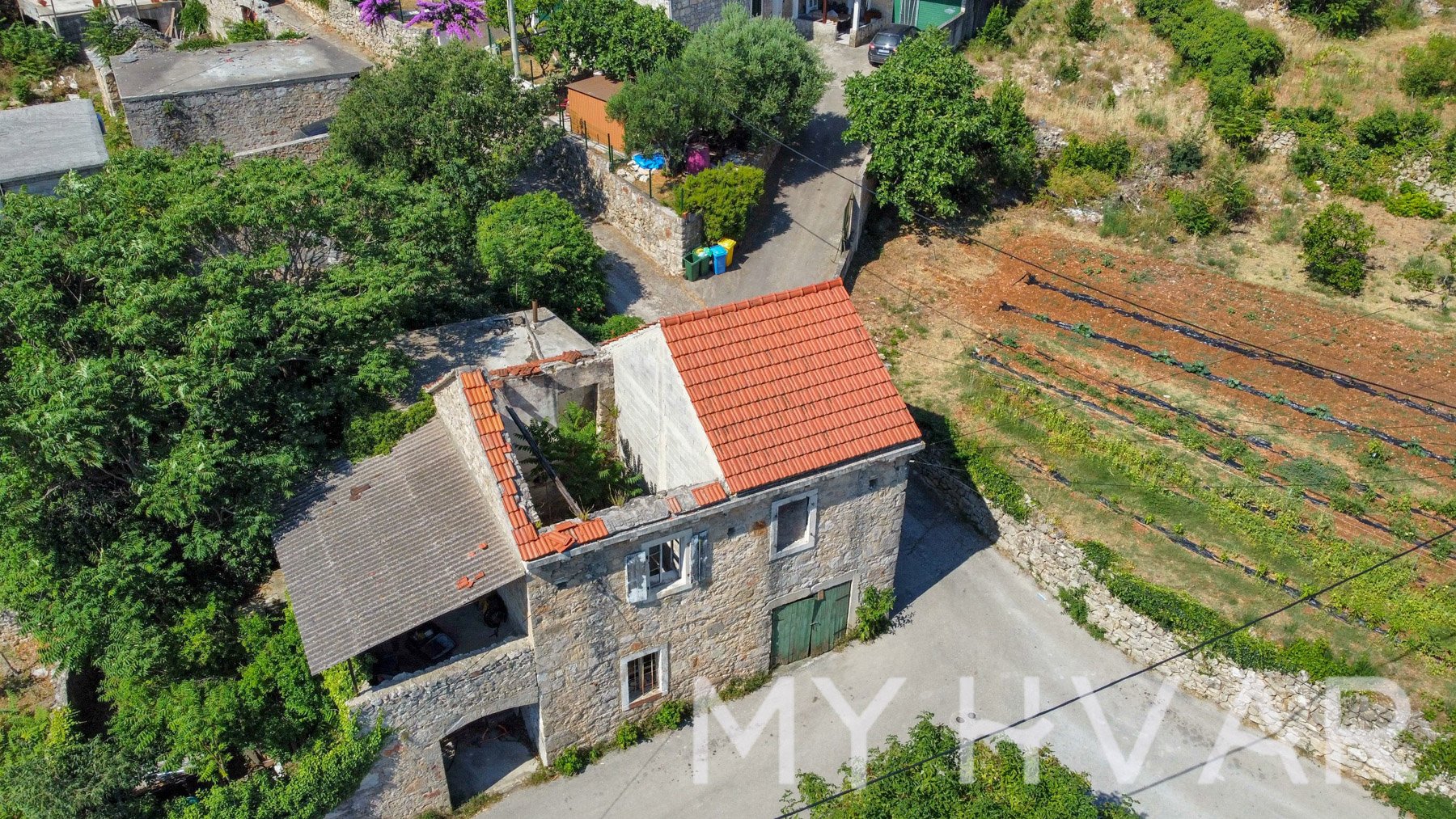 House For sale - SPLITSKO-DALMATINSKA STARI GRAD