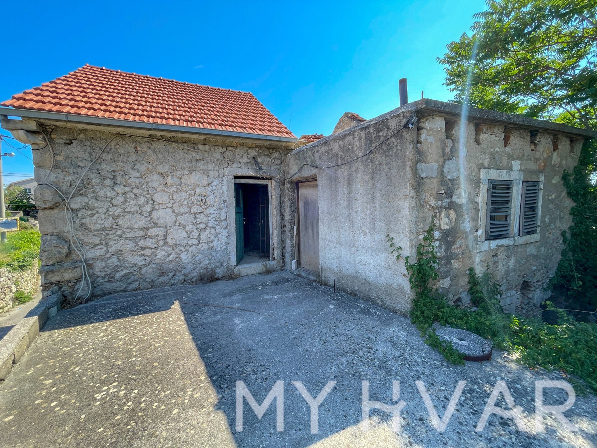 House For sale - SPLITSKO-DALMATINSKA STARI GRAD