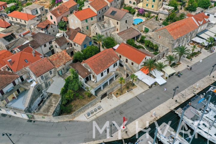 House For sale — Vrboska