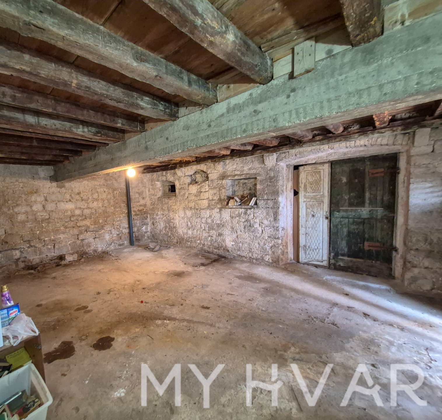 House For sale - SPLITSKO-DALMATINSKA Jelsa