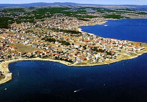 Zemljište na prodaju 2700 m² – Vir