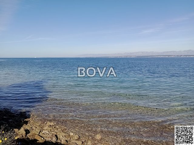 Land For sale Sutomišćica