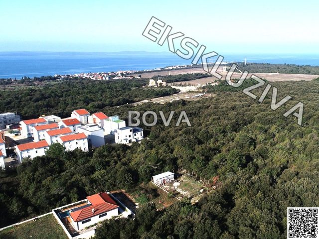Pozemek na prodej 1718 m² – Petrčane