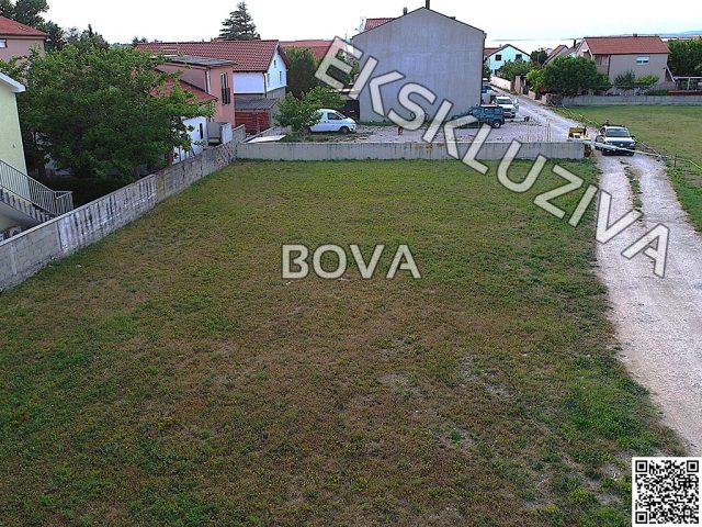 Land for sale 940 m² – Vrsi