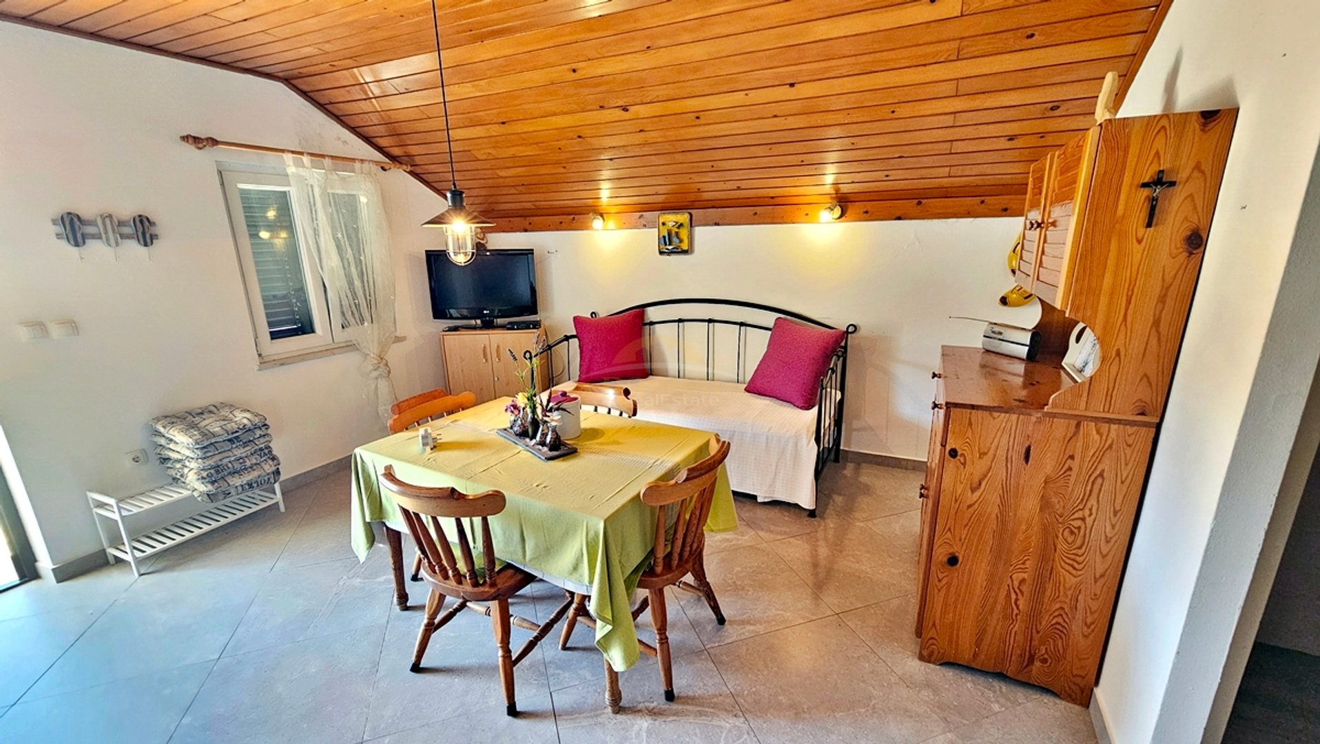 Hiša Naprodaj - Splitsko-dalmatinska Okrug Donji