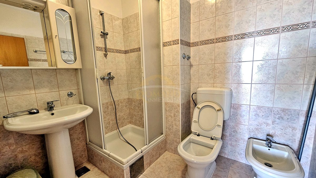 Apartma Naprodaj - Splitsko-dalmatinska Okrug Gornji