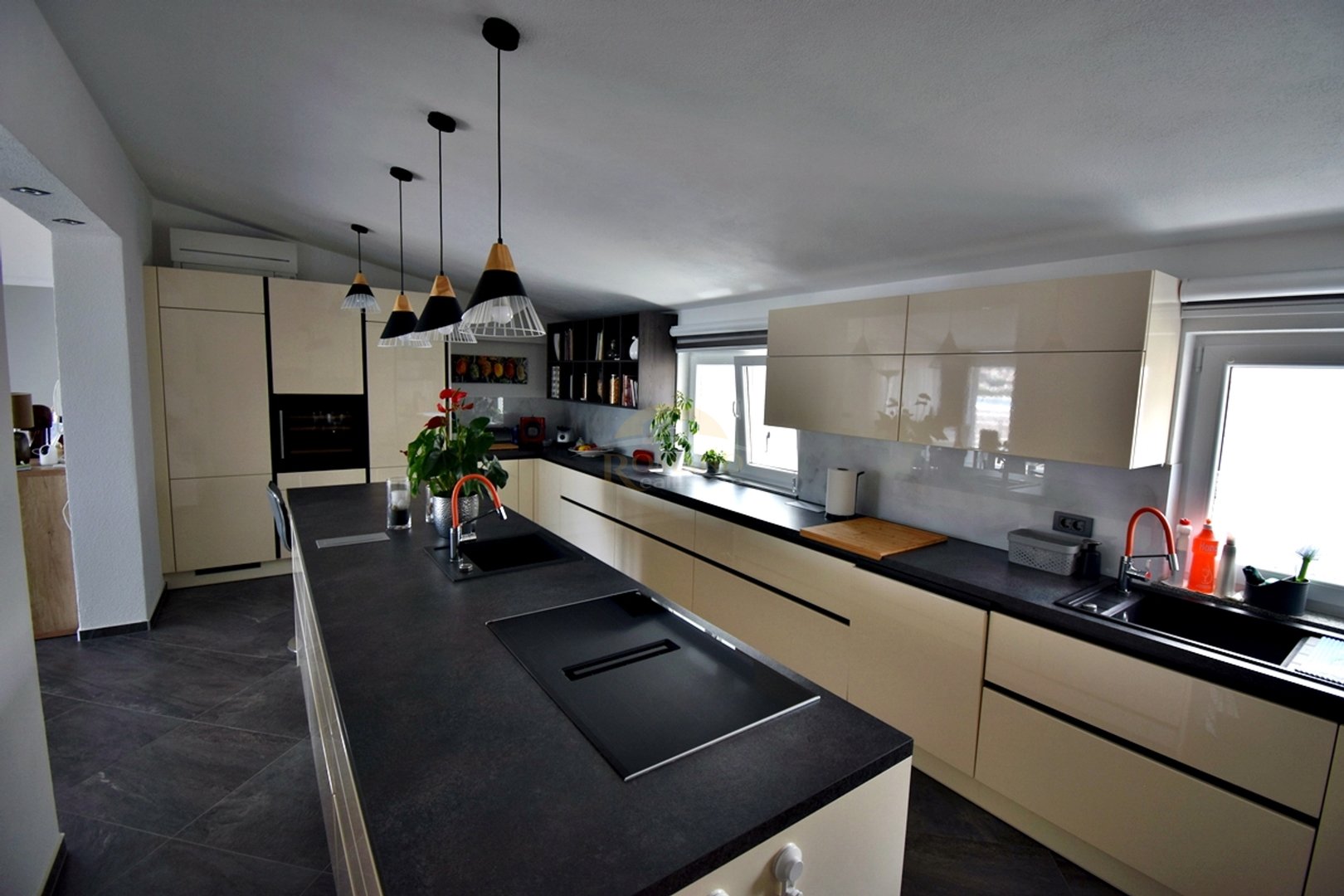 Haus Zu verkaufen - Splitsko-dalmatinska Okrug Gornji