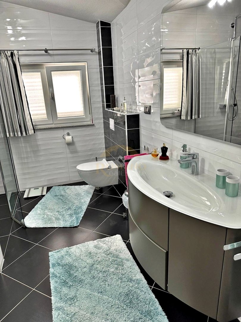 Haus Zu verkaufen - Splitsko-dalmatinska Okrug Gornji