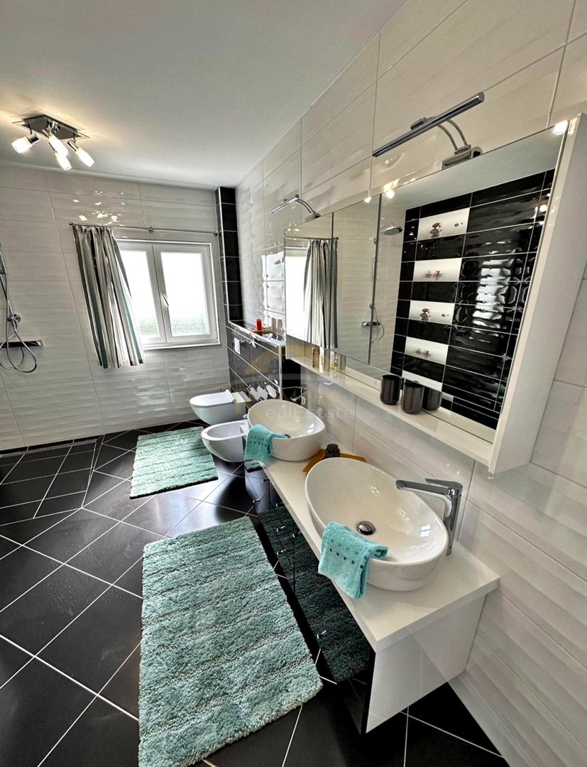 Haus Zu verkaufen - Splitsko-dalmatinska Okrug Gornji