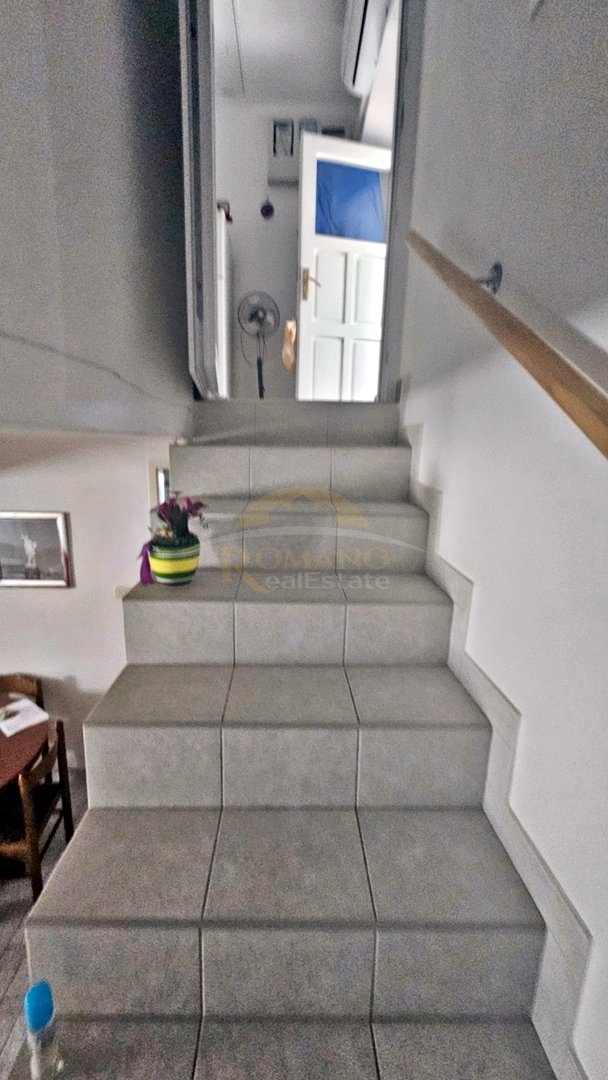Kuća Na prodaju - Splitsko-dalmatinska Okrug Donji