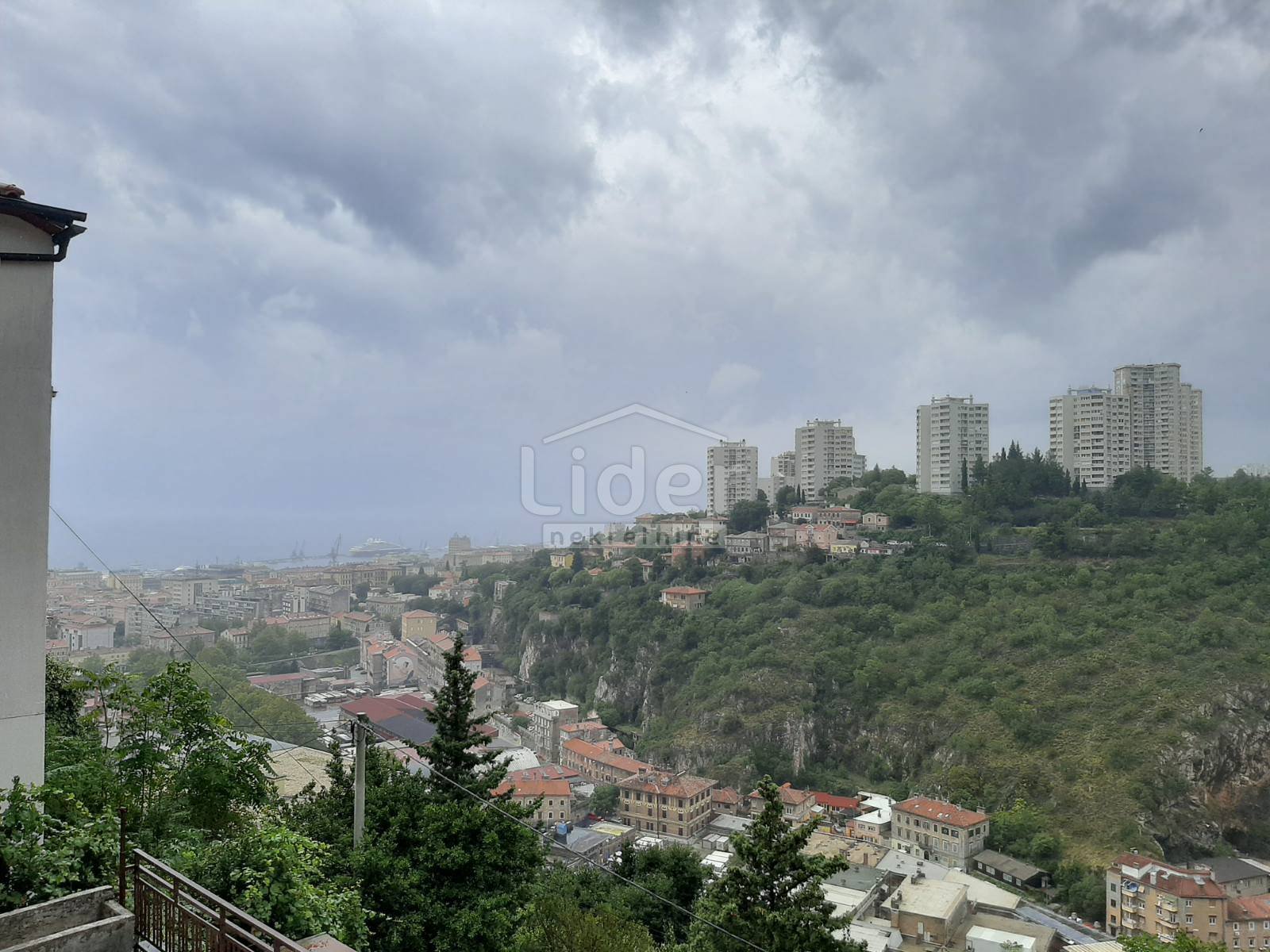 Mieszkanie Na sprzedaż - Primorsko-goranska Trsat - foto 1/14