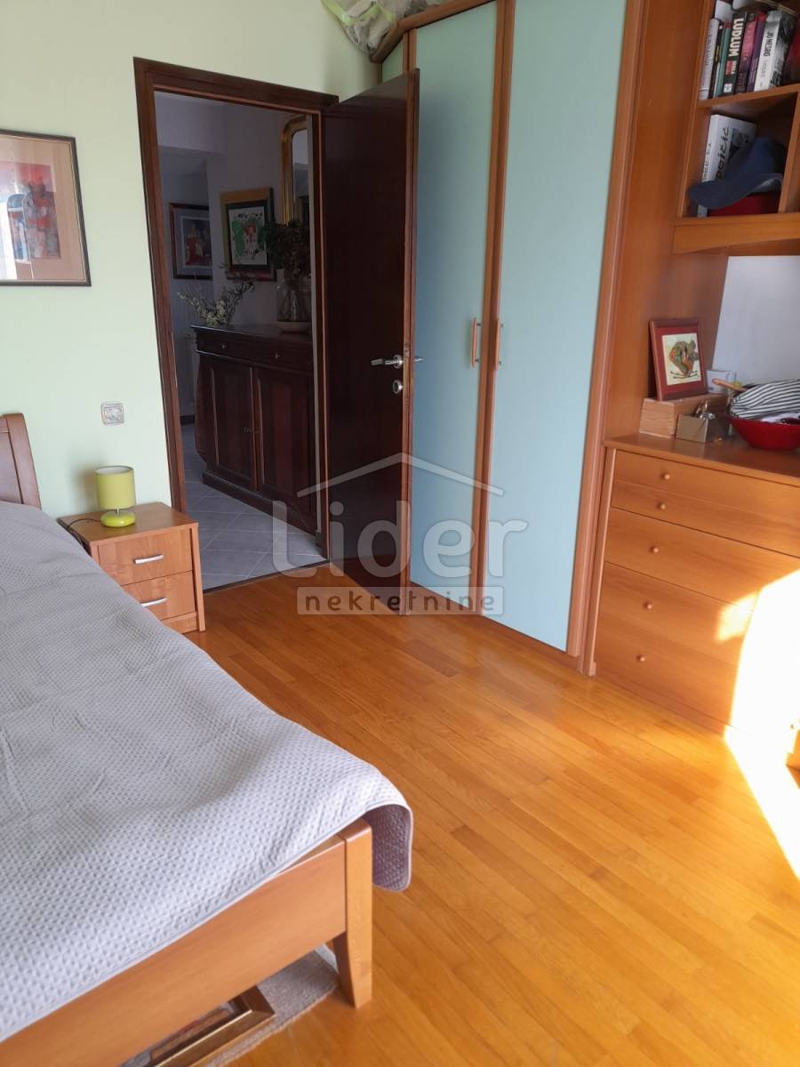 House For sale - Primorsko-goranska Škurinje