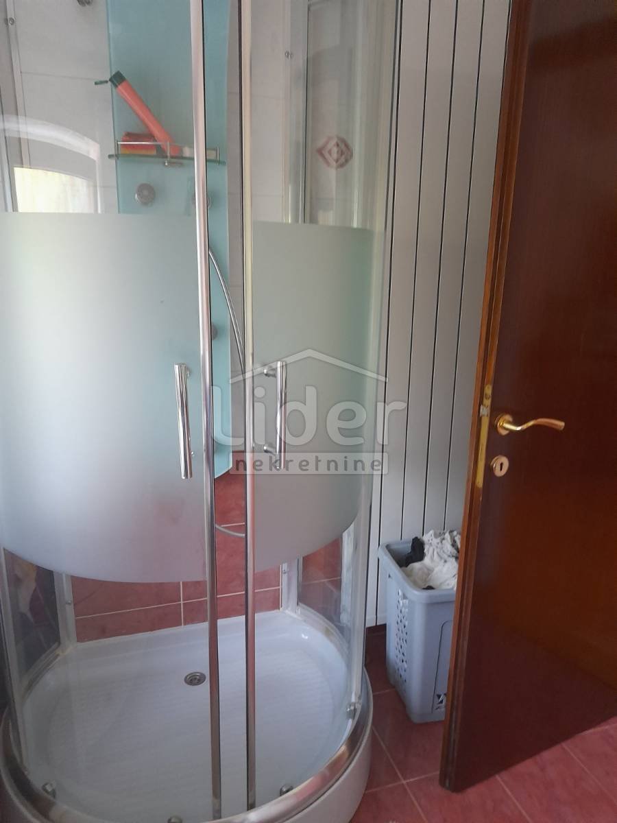 House For sale - Primorsko-goranska Škurinje