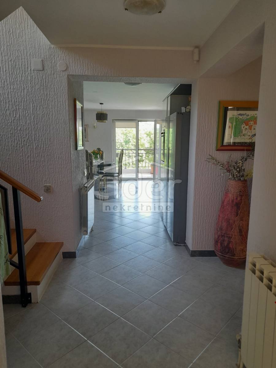 House For sale - Primorsko-goranska Škurinje