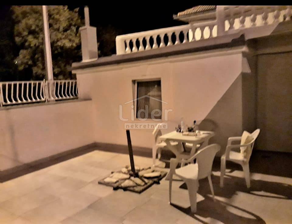 Haus Zu verkaufen - Ličko-senjska Senj - foto 1/13