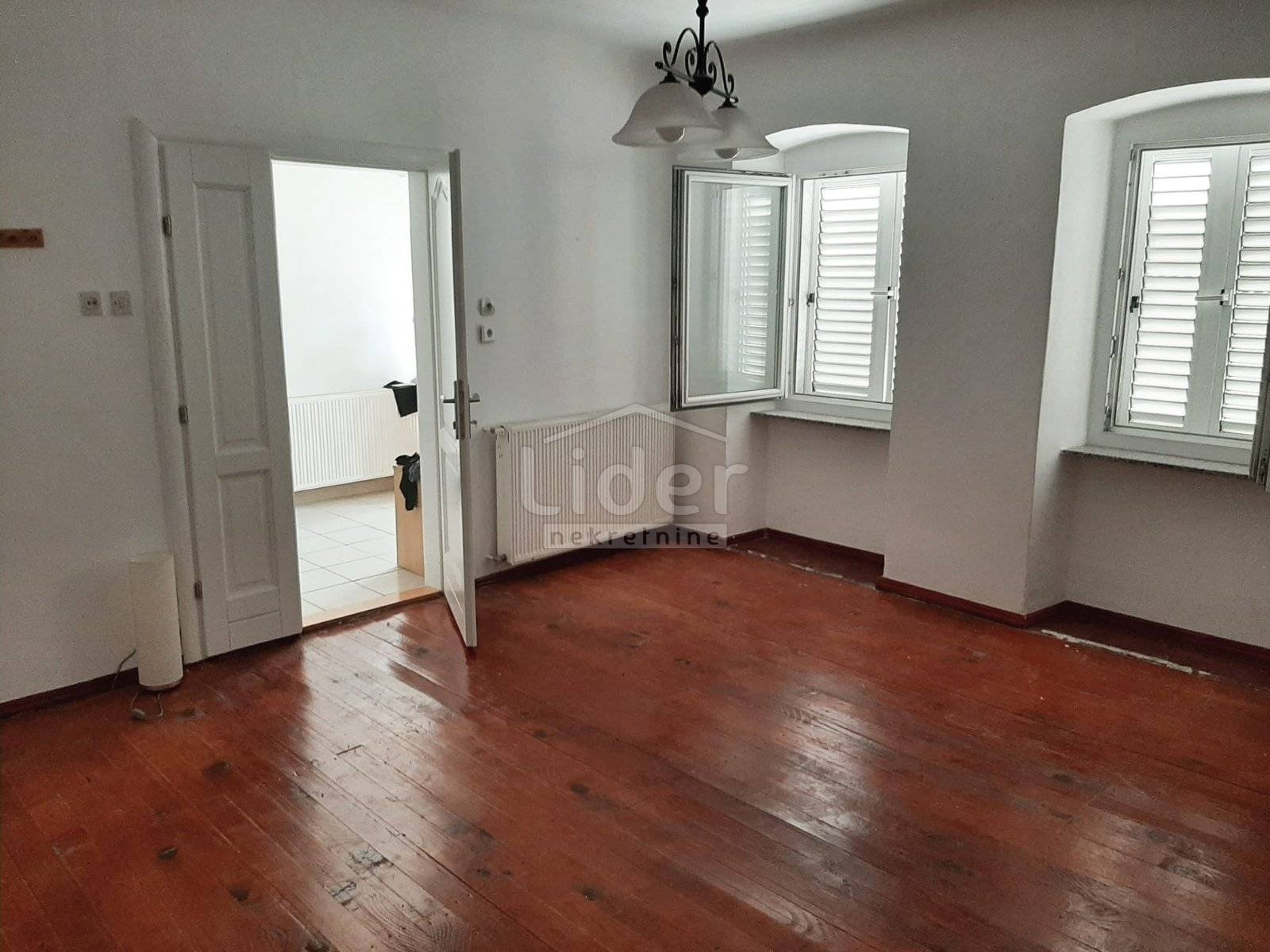 Haus Zu verkaufen - Ličko-senjska Senj