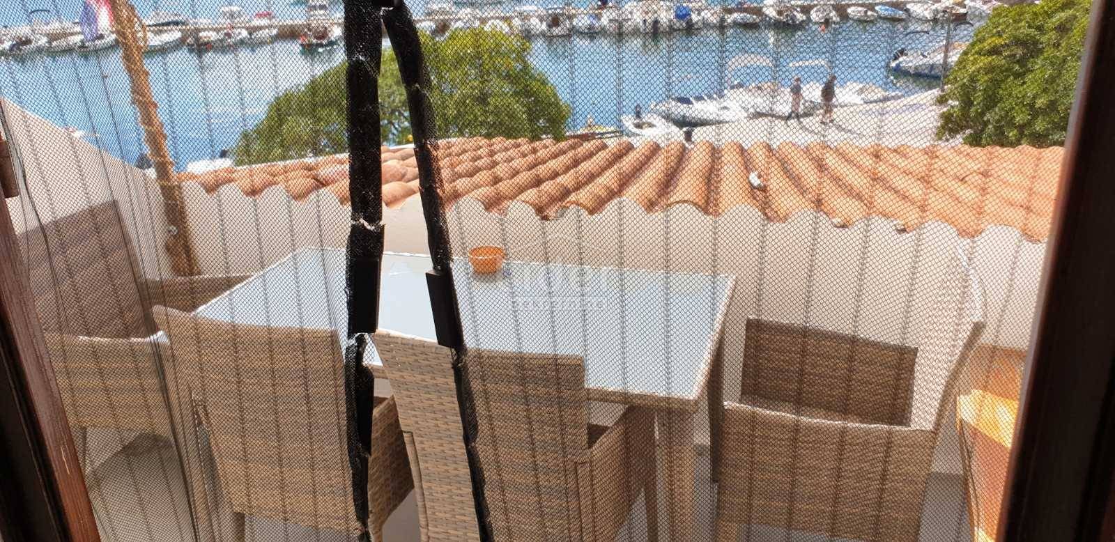 Flat For sale - Primorsko-goranska Baška
