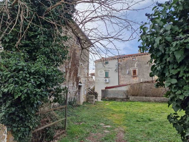 House For sale - Istarska Višnjan - foto 2/15