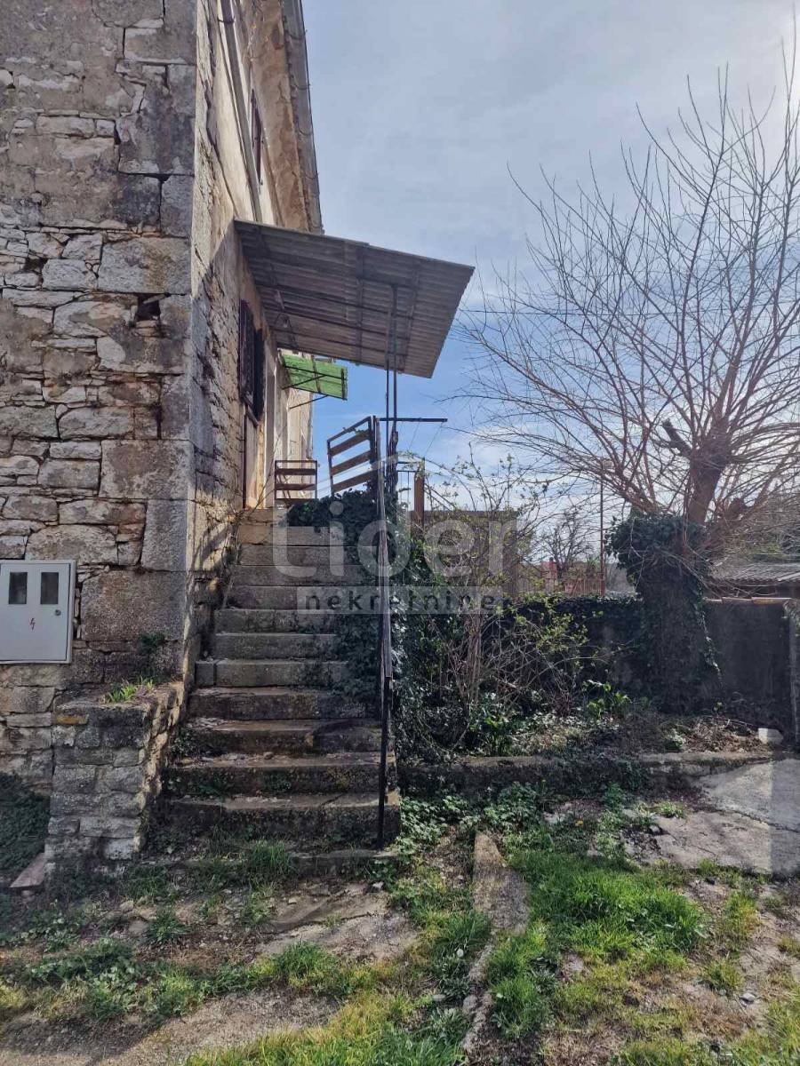 House For sale - Istarska Višnjan