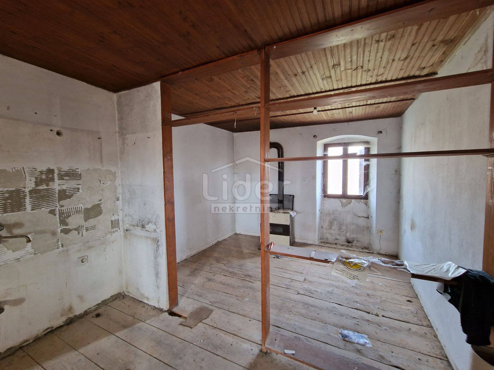 House For sale - Istarska Višnjan