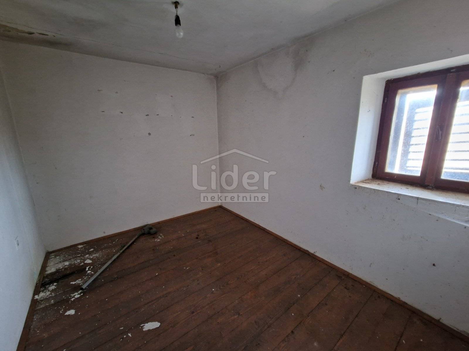 House For sale - Istarska Višnjan