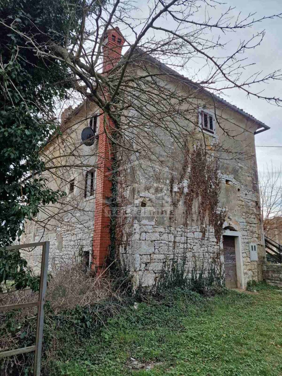 House For sale - Istarska Višnjan