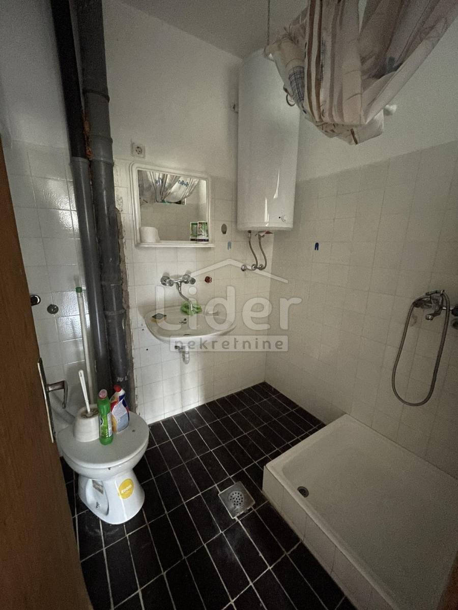 House For sale - Ličko-senjska Karlobag